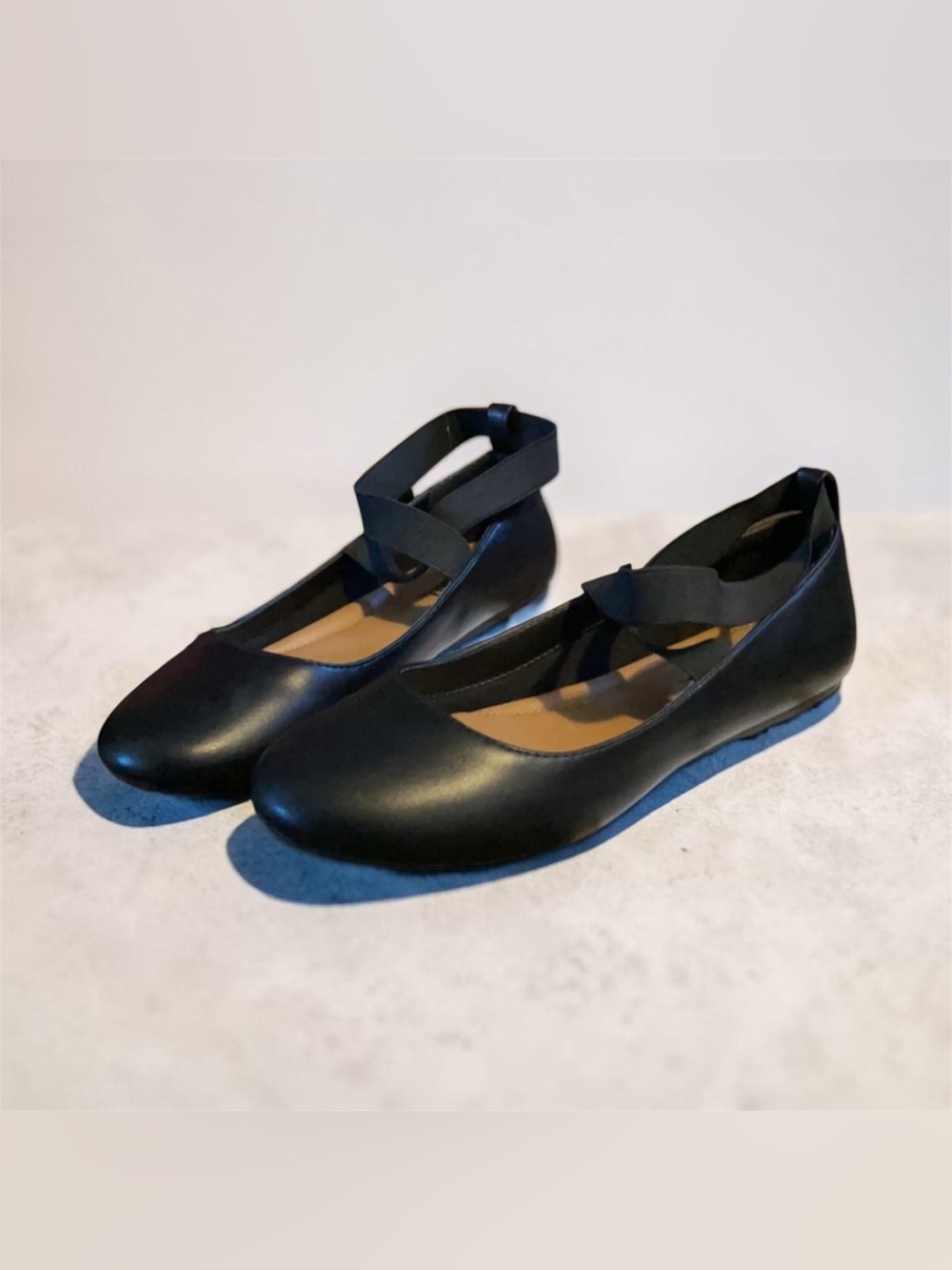 NEW IN BOX WITH TAGS No Call Black Faux Leather Ballet Flats Criss Cross Straps